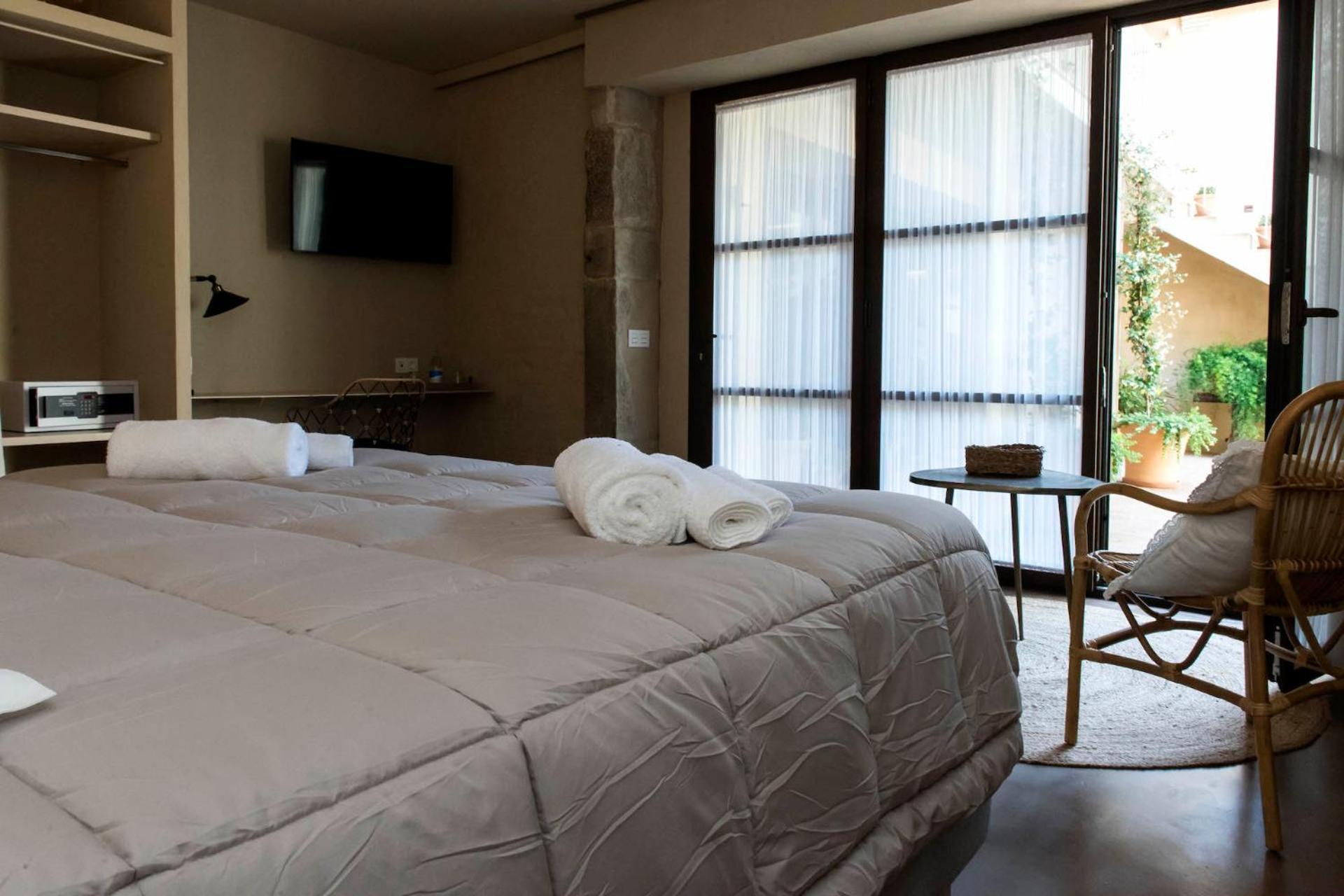 Mas Pla Bed & Breakfast Riudellots de la Selva Luaran gambar